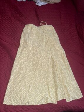 American Eagle Outfitters Yellow Daisy Print Midi Skirt